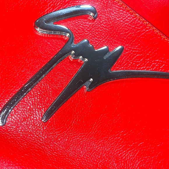 Giuseppe Zanotti - Picture 9 of 10